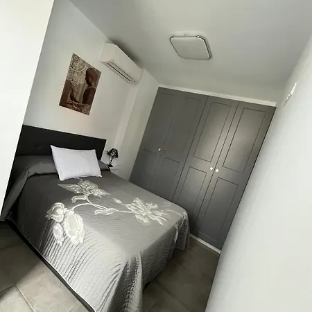 Victoria Apartment *